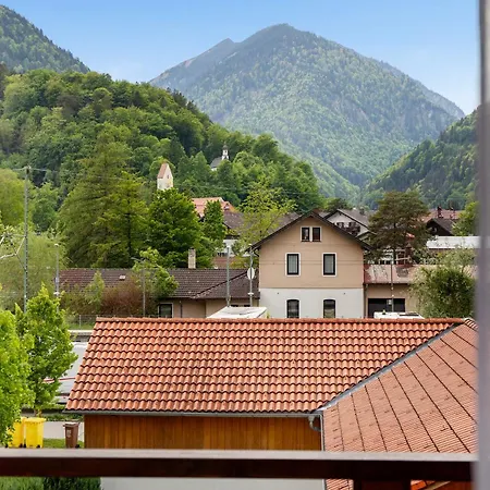 Alpenglueck - Mit Aussicht אובראו