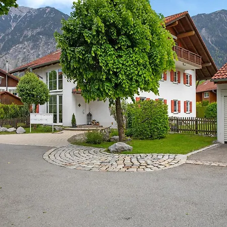Alpenglueck - Mit Aussicht Oberau (Garmisch-Partenkirchen)